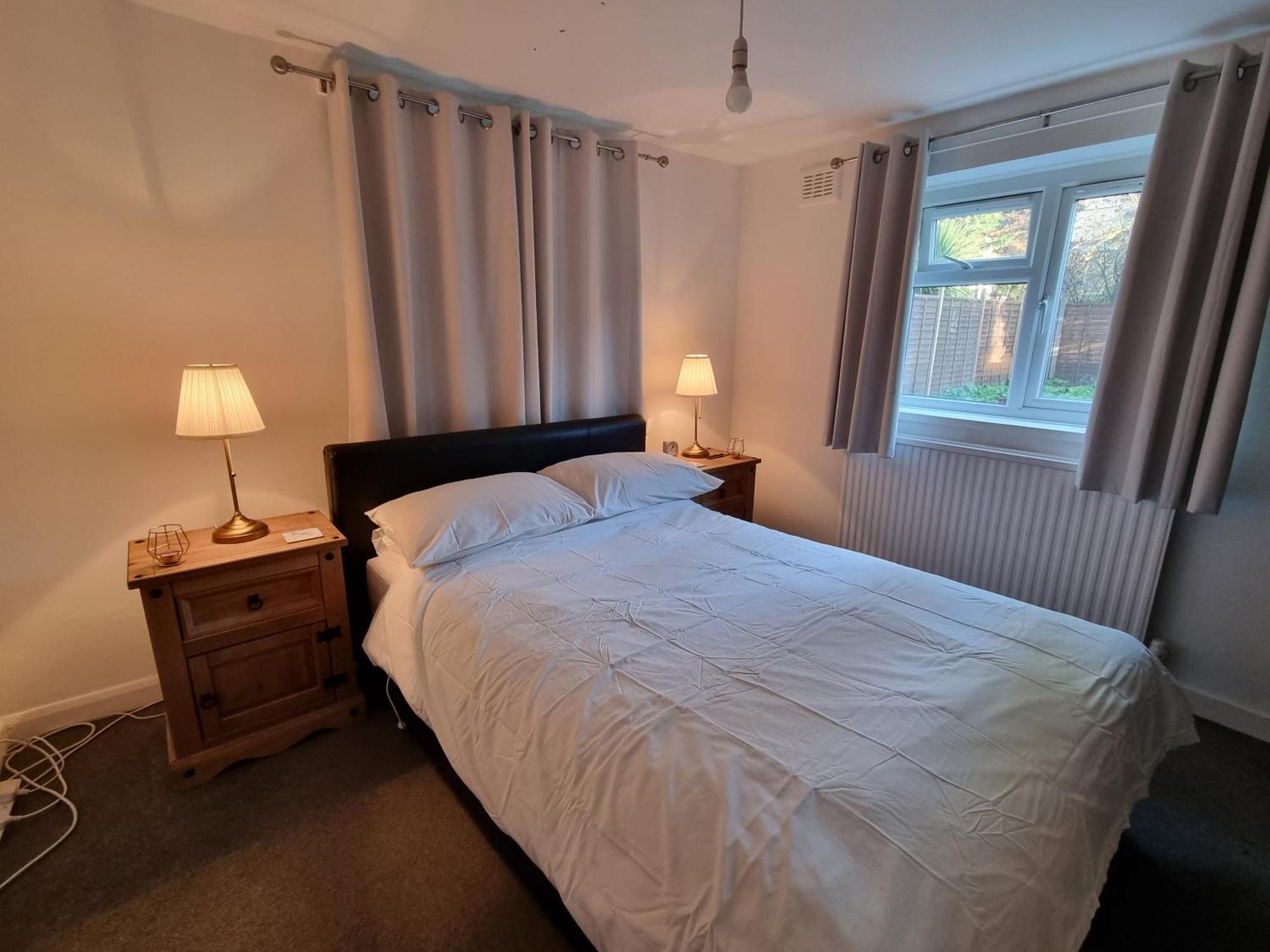 Beautiful Double Room In Acton, West Londra Esterno foto